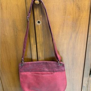 Elegant faux leather RELIC Shoulder Bag 11x11 adjustable strap lined zip pockets